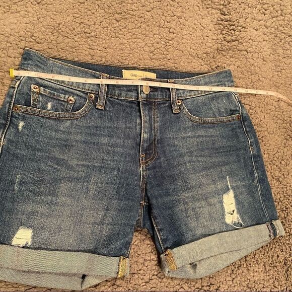 GAP Jean 5”Shorts Sz 24 Distressed Cuffed Leg - Picture 7 of 12